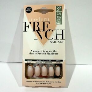 Salon Perfect Modern French Ombré Nail Set - Short Round Shape - 30 Nails
